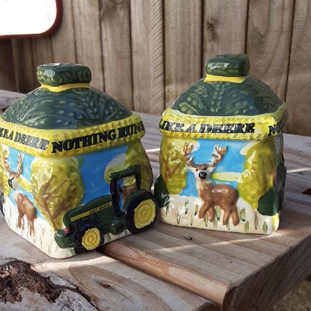 John Deere Green and Yellow Ceramic Salt/Pepper Shakers